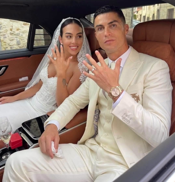 Cristiano Ronaldo and Georgina Rodríguez marriage story graphic for CranseSports