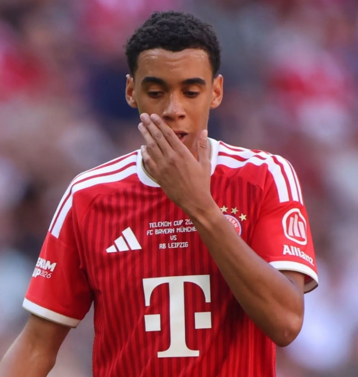 Jamal Musiala during Bayern Munich action following his disclosure about recent neurological episodes.