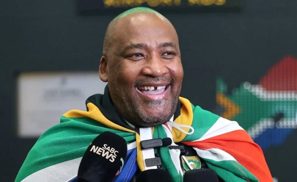 South Africa VAR accountability graphic highlighting Gayton McKenzie’s R13 million demand and 21-day period involving SAFA.
