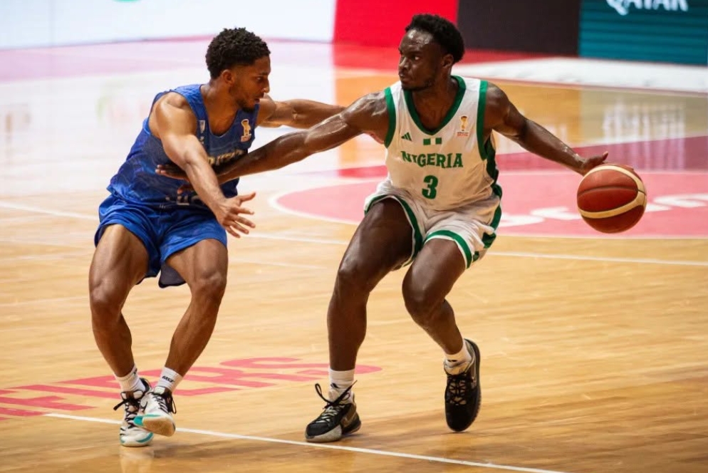 D’Tigers World Cup qualification graphic highlighting Nigeria’s 100-84 victory over Cape Verde and 5-4 qualifying record.